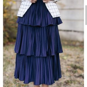 Dainty Jewells skirt